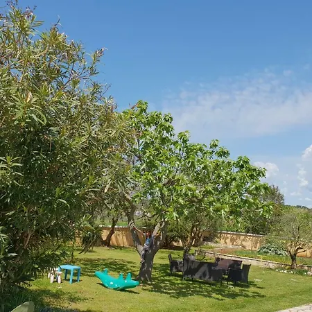 Daire Luxury Marin - Summer Paradise, Terrace, Garden, Summer Kitchen & Barbecue, Near The Beaches, Istria